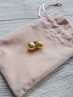 5/$20🌟Vintage Gold Ball Clip-on Earrings